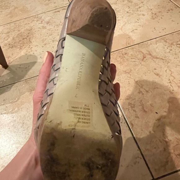 Banana Republic open toe heels - Picture 7 of 8